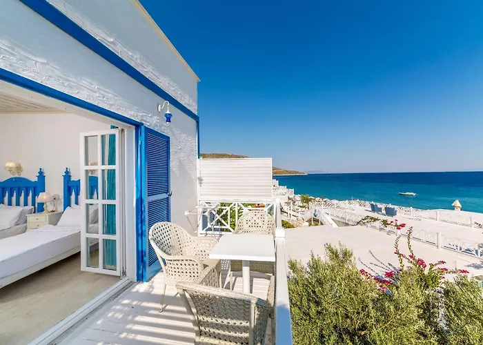 Mavi Beyaz Hotel Palamutbuku