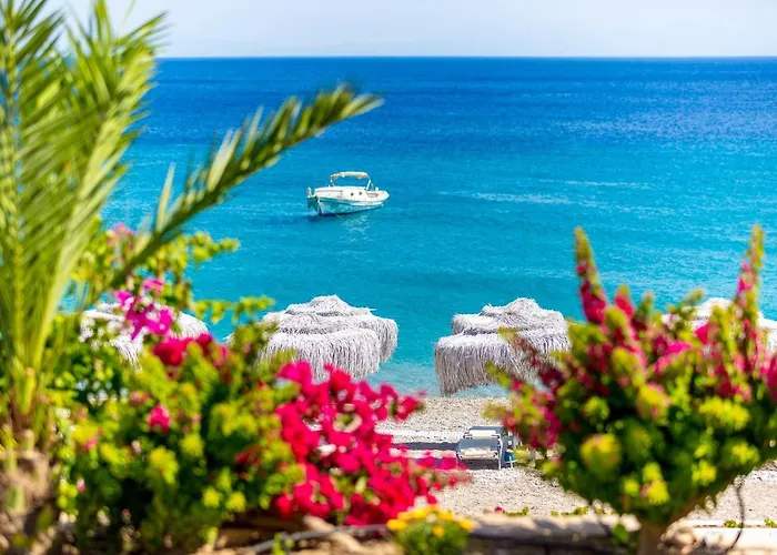 Mavi Beyaz Hotel Palamutbuku