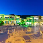 Hotel Mavi Beyaz Palamutbuku