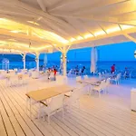 Mavi Beyaz Hotel