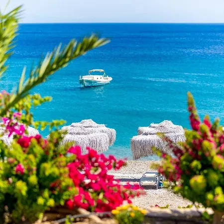 Mavi Beyaz Hotel Palamutbuku
